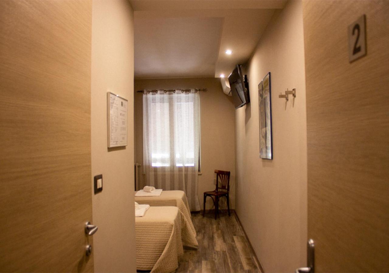 Trattoria Due Citroni Hotel Casalgrasso ภายนอก รูปภาพ