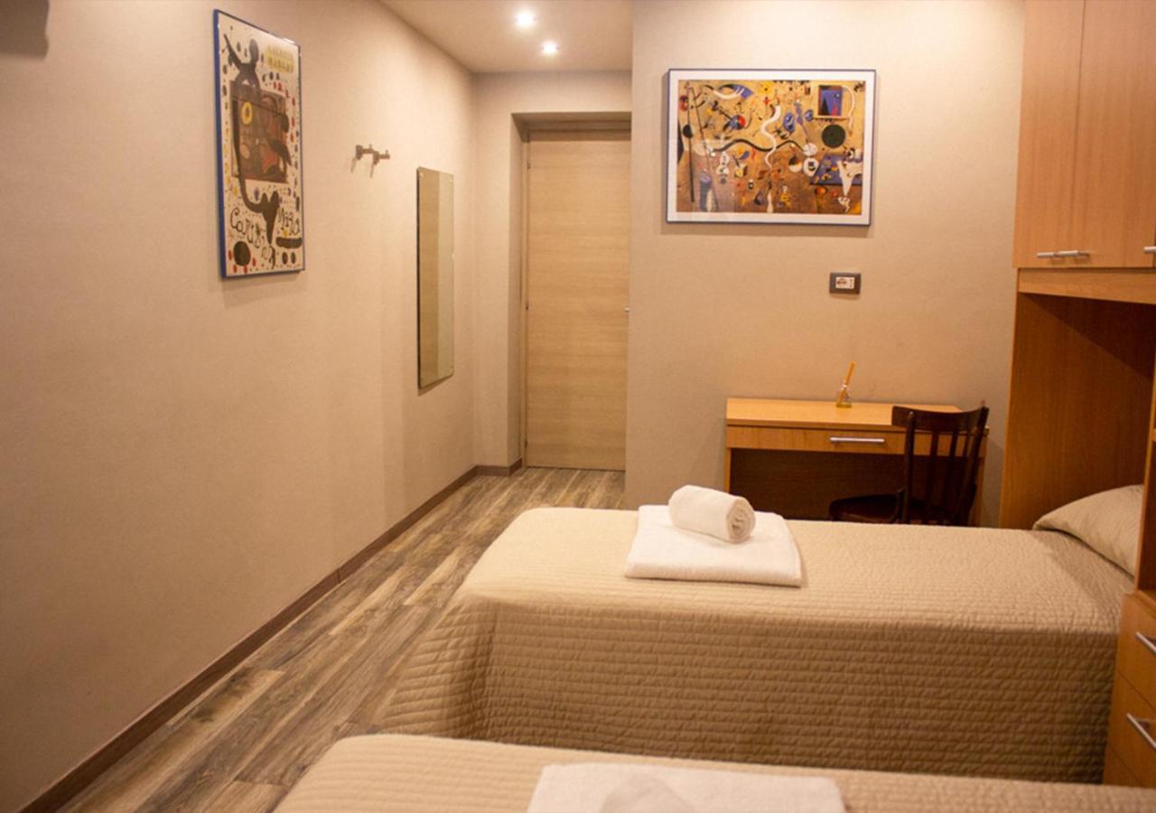 Trattoria Due Citroni Hotel Casalgrasso ภายนอก รูปภาพ