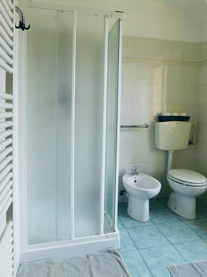 Trattoria Due Citroni Hotel Casalgrasso ภายนอก รูปภาพ