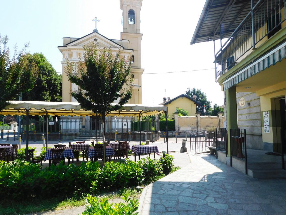 Trattoria Due Citroni Hotel Casalgrasso ภายนอก รูปภาพ